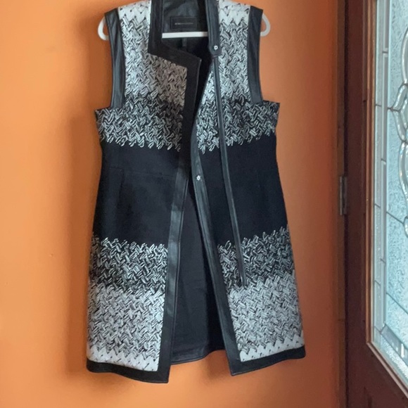 BCBGMAXAZRIA Black and White Coat Vest sz M - Picture 8 of 9